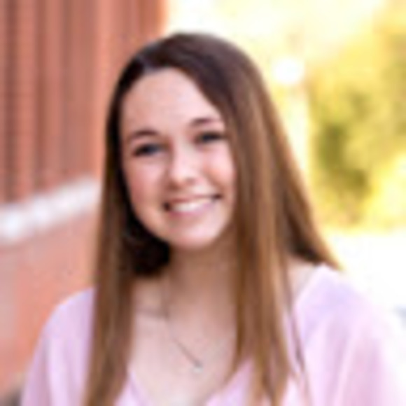 Meet your Posher, Kelsi - Picture 1 of 1